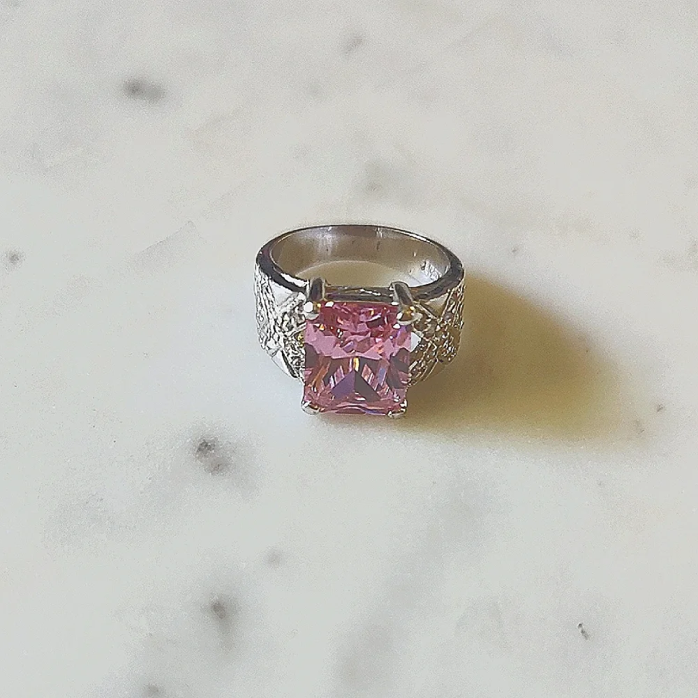 Pink Sapphire Radiant Cut Ring - Picture 3 of 3